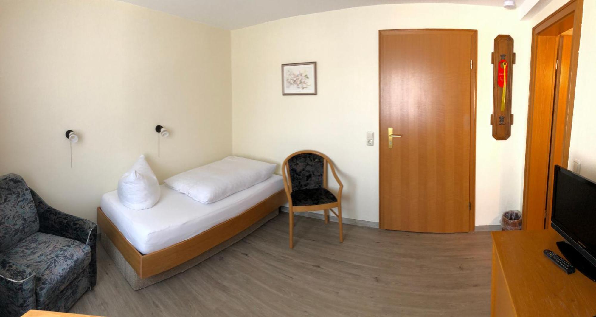 Kastanienhof Hotel Garni Цинновіц Номер фото